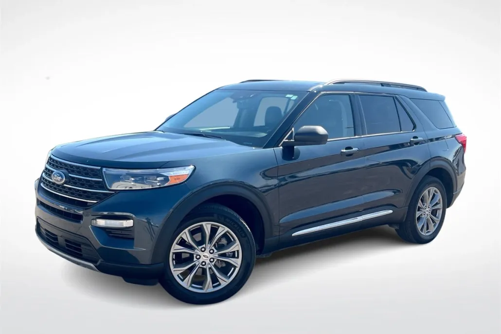 2022 Ford Explorer XLT photo 1