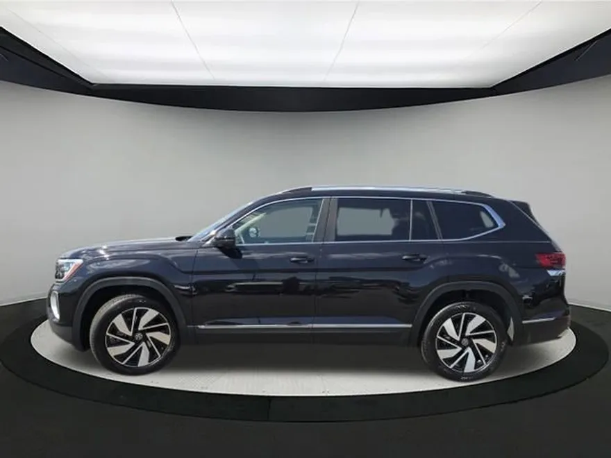 2026 Volkswagen Atlas SEL photo 1