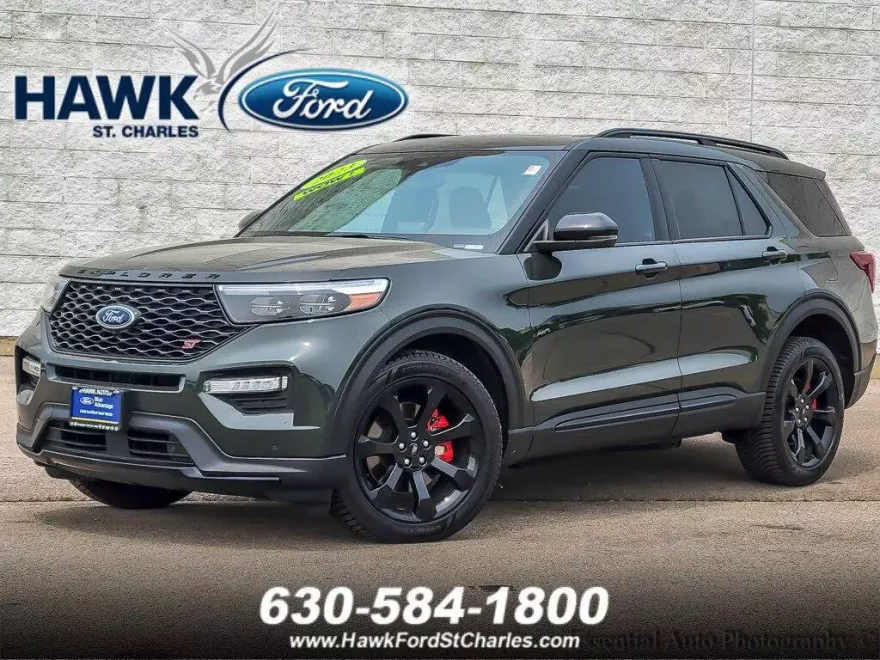 2023 Ford Explorer ST photo 1