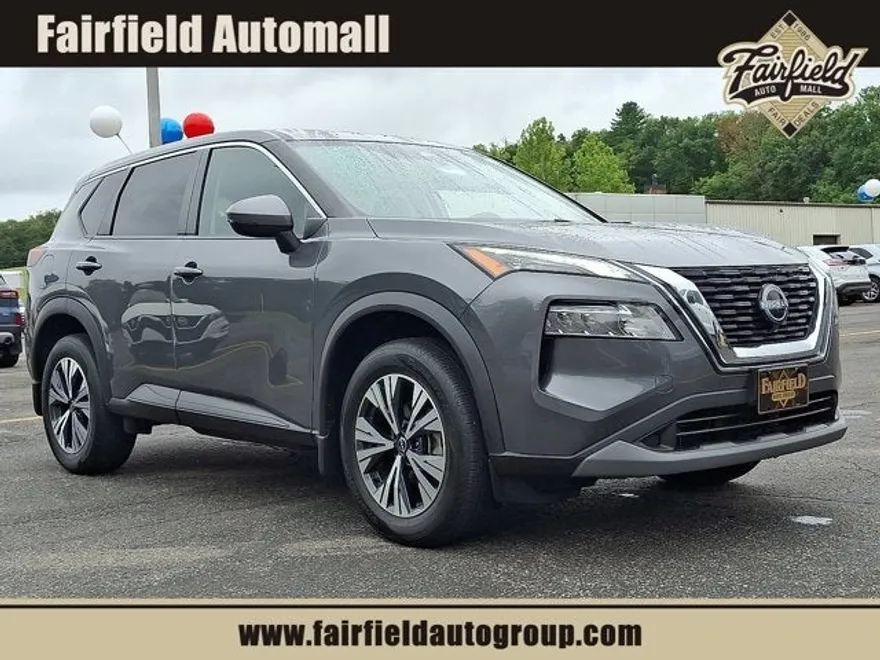 2022 Nissan Rogue SV photo 1