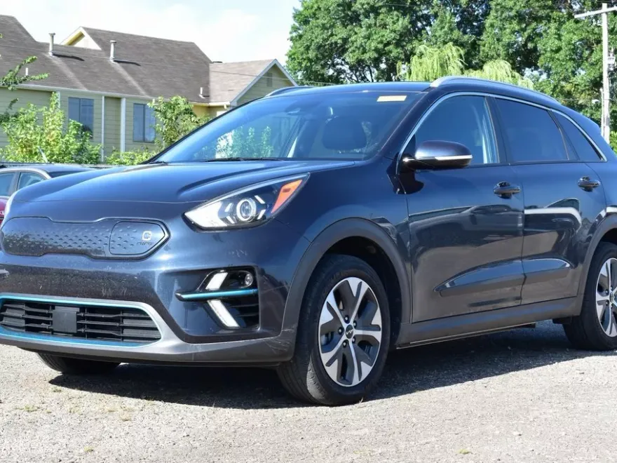 2022 Kia Niro EV EX photo 1