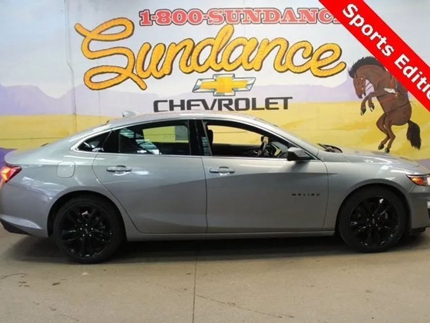 2023 Chevrolet Malibu 1LT photo 1