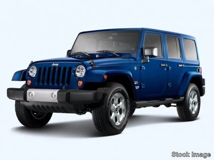 2015 Jeep Wrangler Unlimited Sahara photo 1