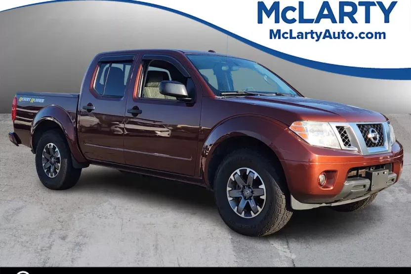 2017 Nissan Frontier Desert Runner photo 1