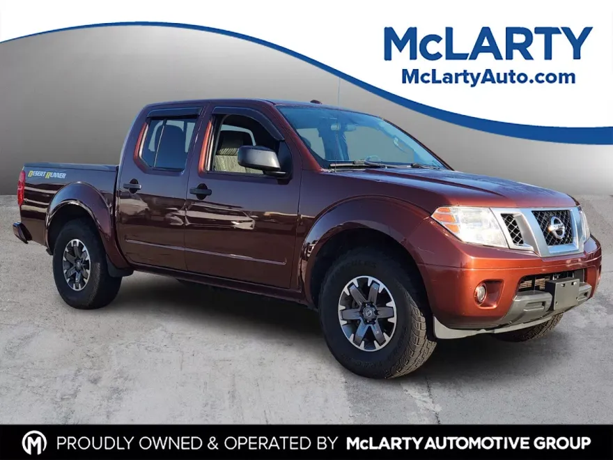 2017 Nissan Frontier Desert Runner photo 1