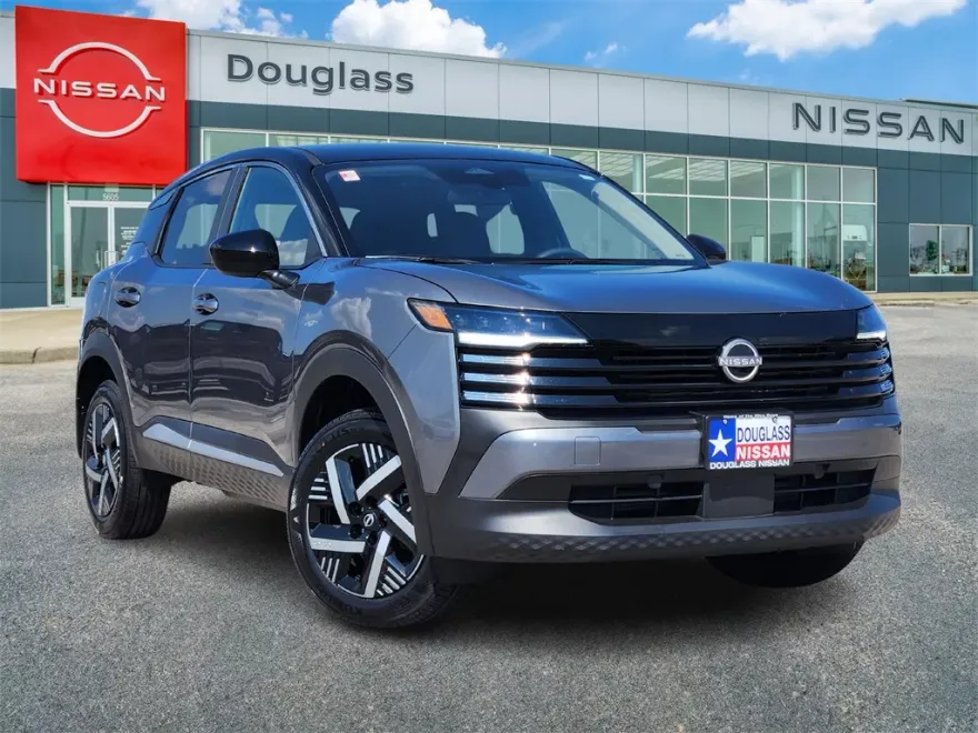 2025 Nissan Kicks SV photo 1
