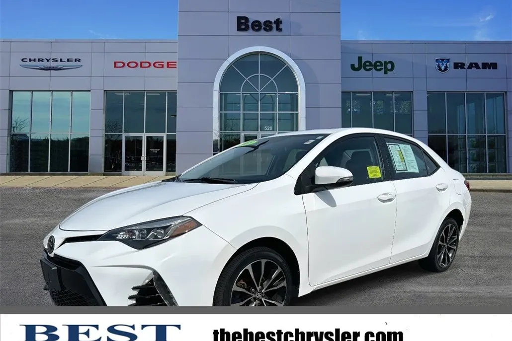 2018 Toyota Corolla SE photo 1