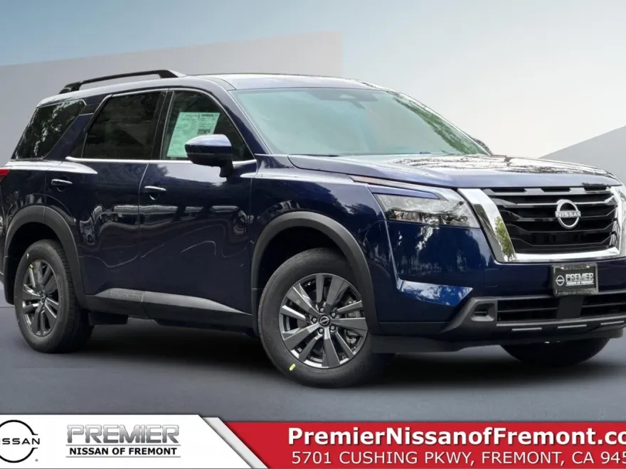 2025 Nissan Pathfinder SV photo 1