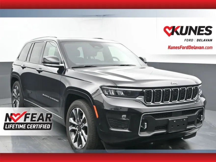 2023 Jeep Grand Cherokee Overland photo 1