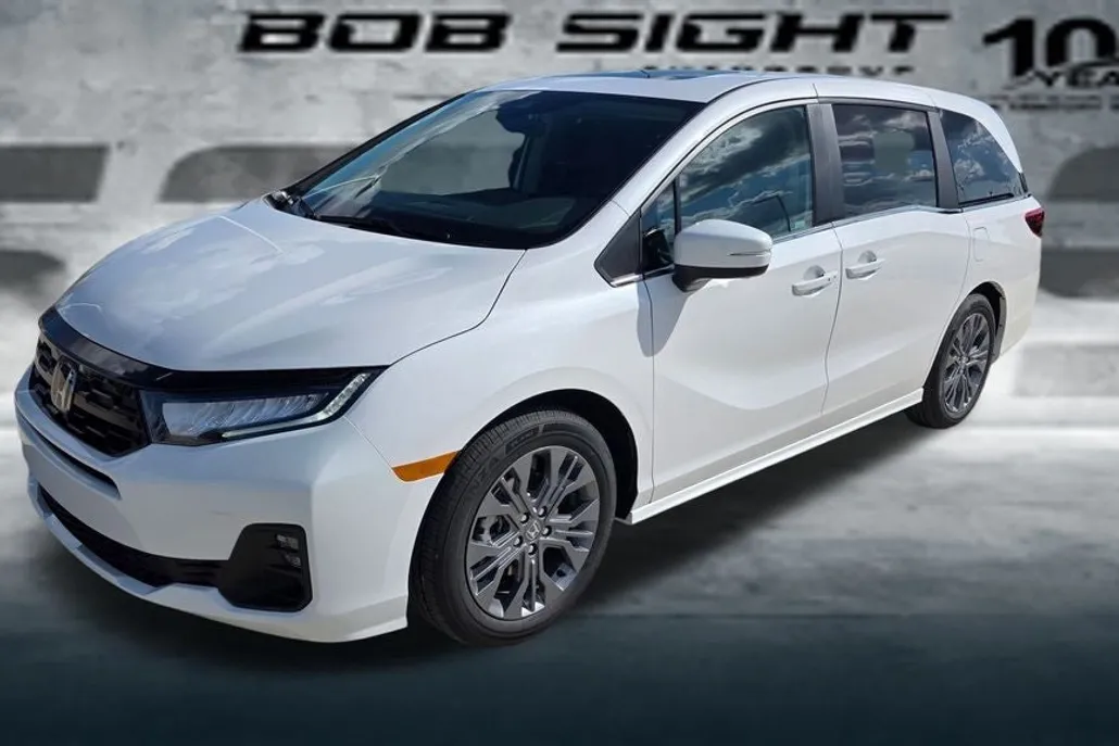 2026 Honda Odyssey Touring photo 1