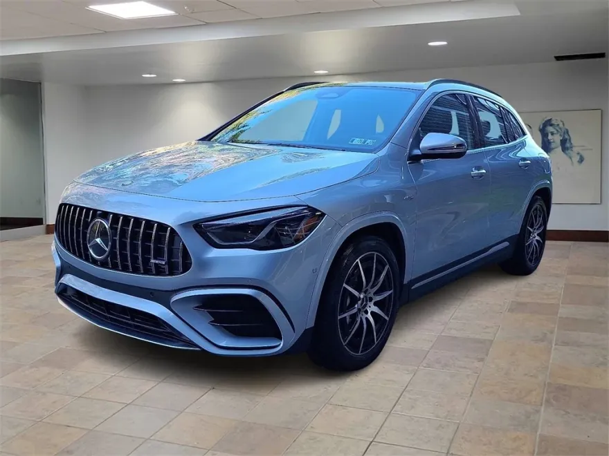 2025 Mercedes Benz GLA AMG 35 4MATIC photo 1
