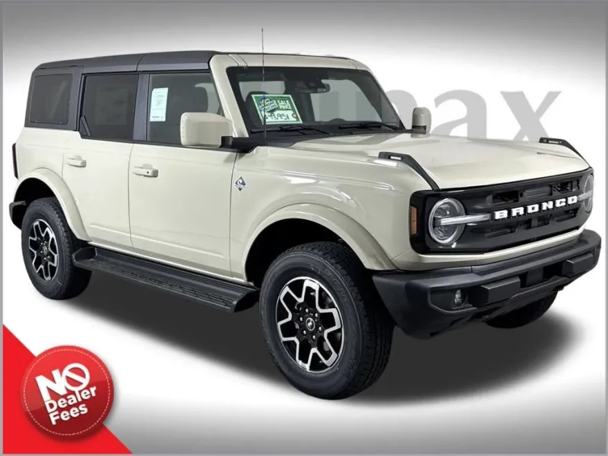 2025 Ford Bronco Outer Banks photo 1