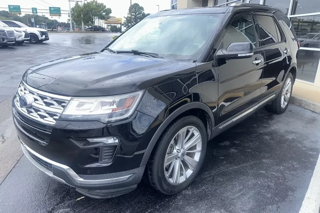 2019 Ford Explorer Limited photo 1