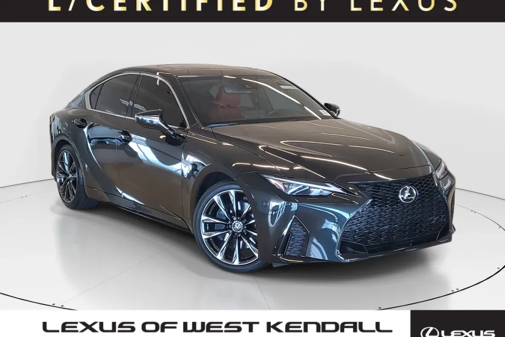 2024 Lexus IS 300 F SPORT photo 1