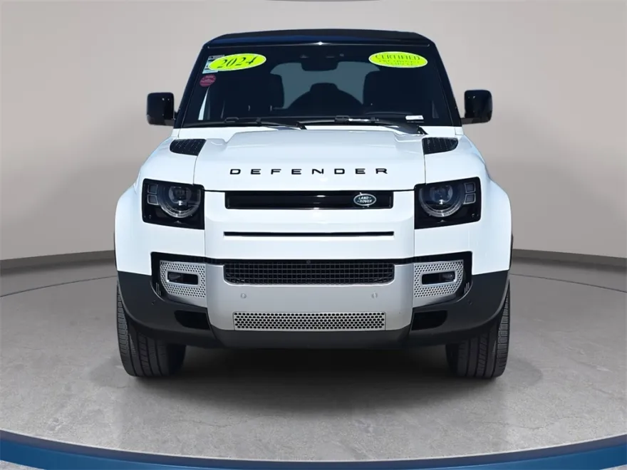 2024 Land Rover Defender 110 SE photo 1