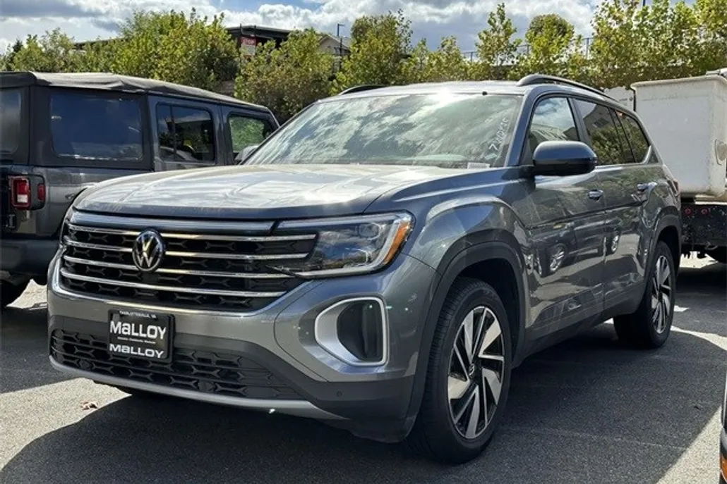 2024 Volkswagen Atlas SE Technology photo 1