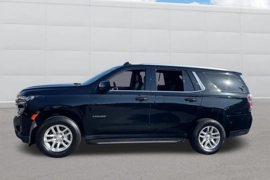 2023 Chevrolet Tahoe LT photo 1