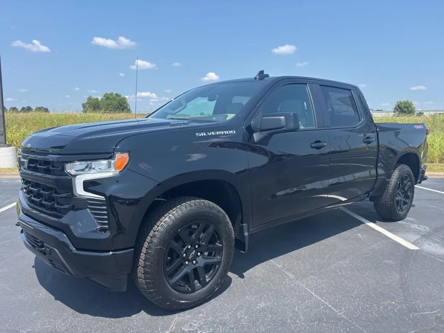 2026 Chevrolet Silverado 1500 RST photo 1