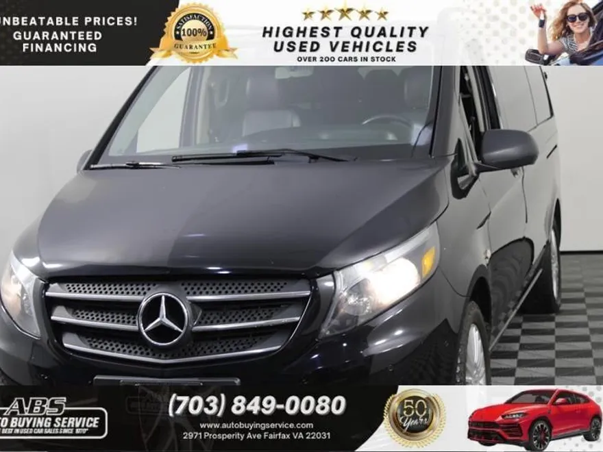 2018 Mercedes Benz Metris Passenger Van photo 1