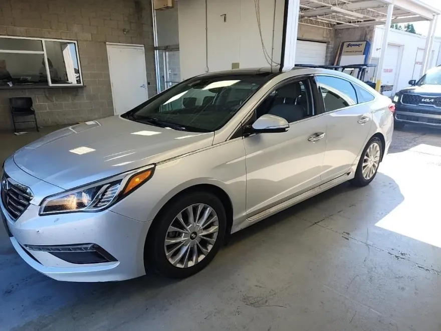 2015 Hyundai Sonata Limited photo 1