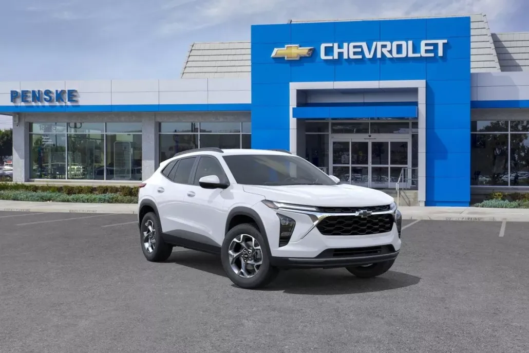 2025 Chevrolet Trax LT photo 1
