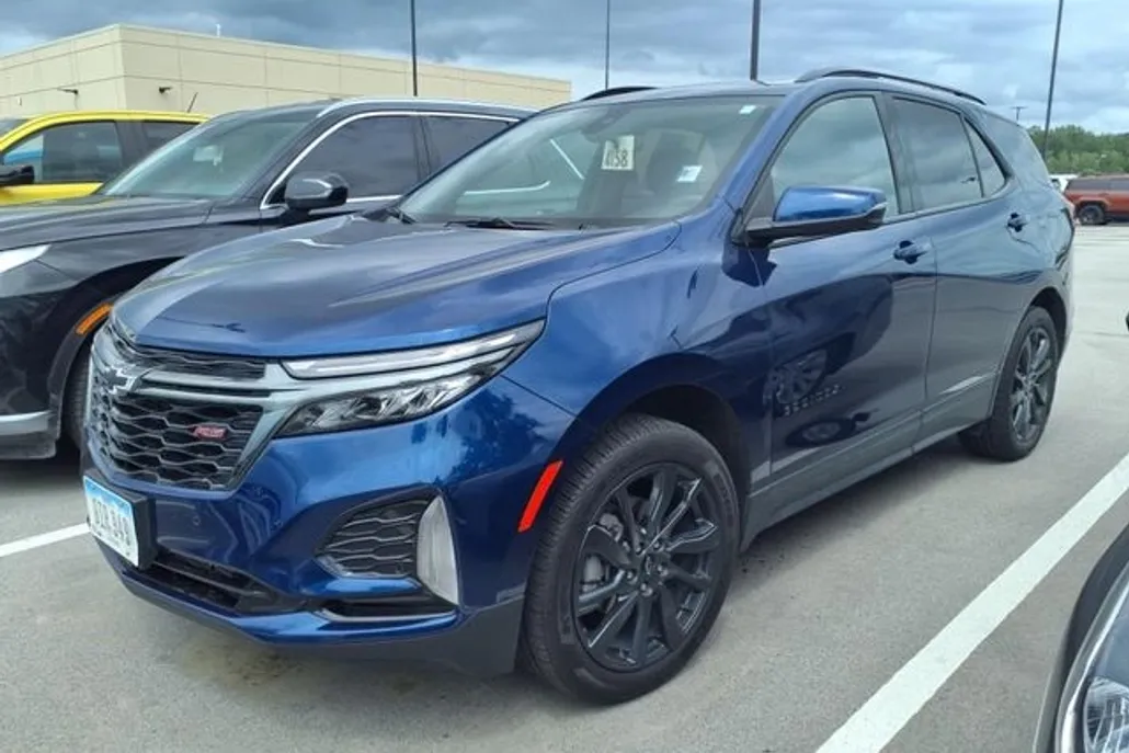 2022 Chevrolet Equinox RS photo 1