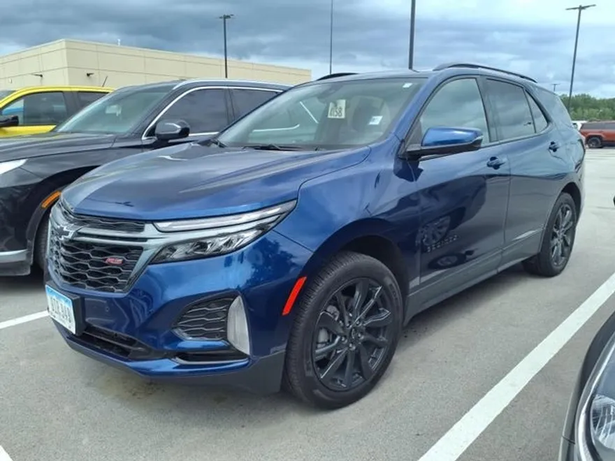2022 Chevrolet Equinox RS photo 1