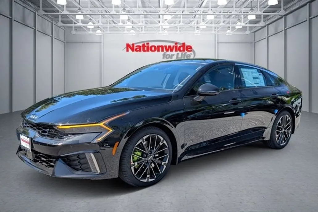 2026 Kia K5 GT photo 1