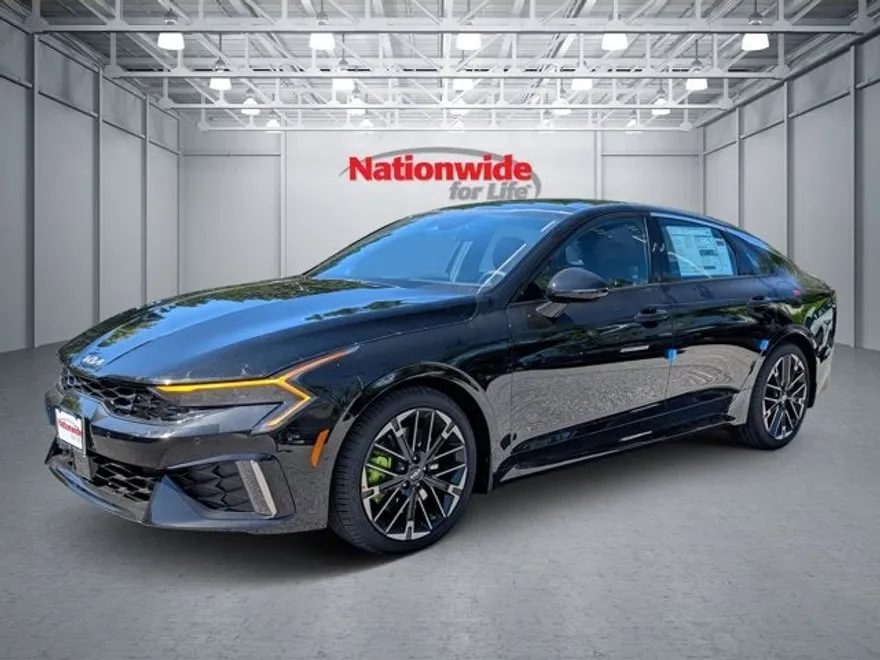 2026 Kia K5 GT photo 1