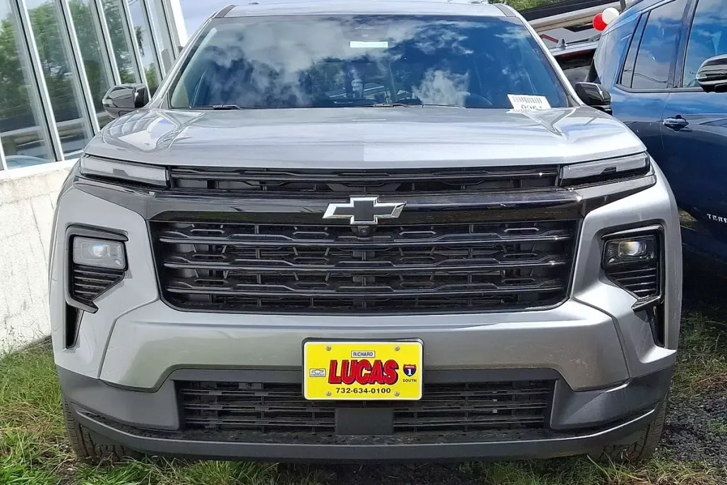 2026 Chevrolet Traverse photo 1