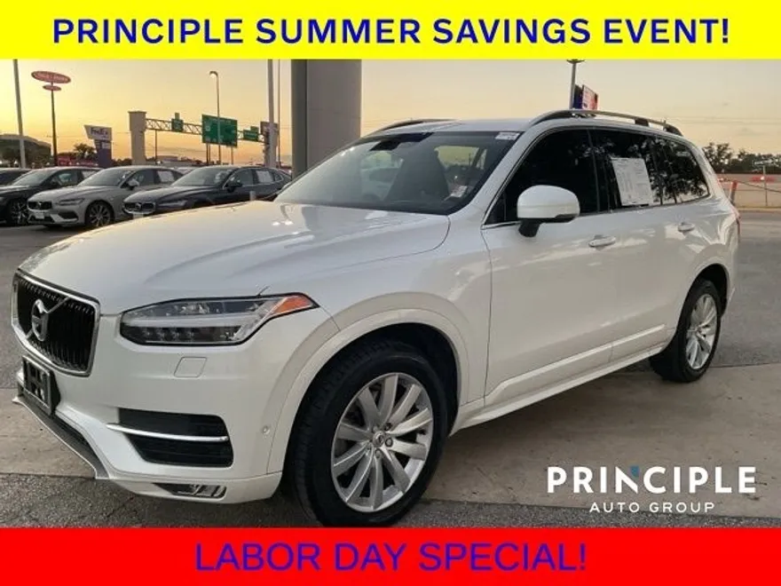 2019 Volvo XC90 T6 Momentum photo 1