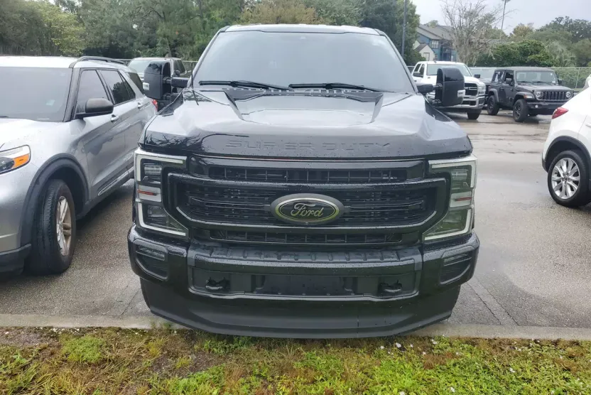 2022 Ford F-250 Lariat photo 1