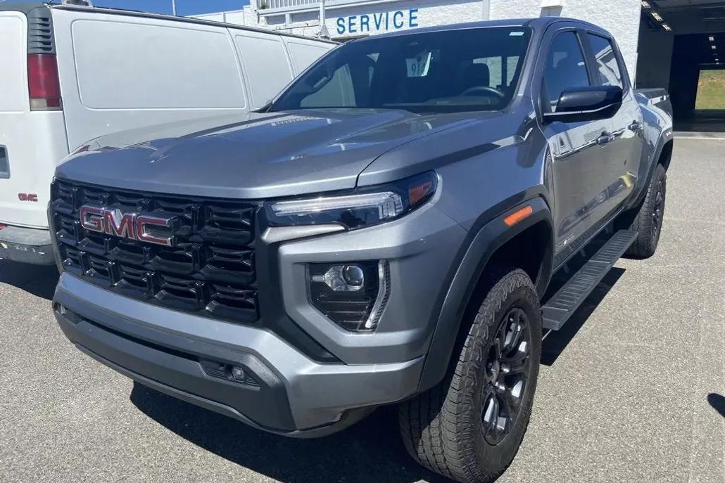 2024 Gmc Canyon Elevation photo 1