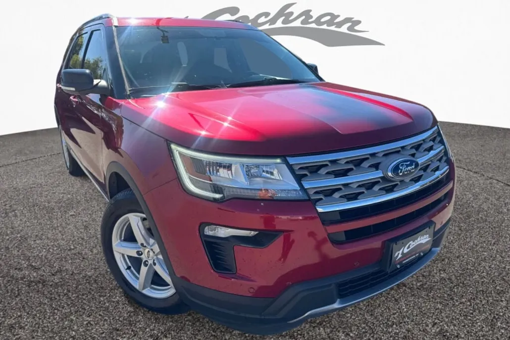 2018 Ford Explorer XLT photo 1