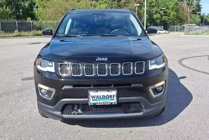 2018 Jeep Compass Limited photo 1