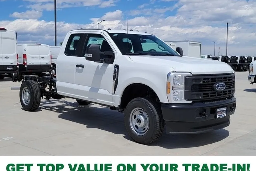 2025 Ford F-250 photo 1