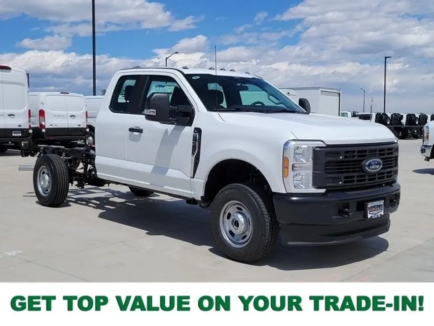 2025 Ford F-250 photo 1