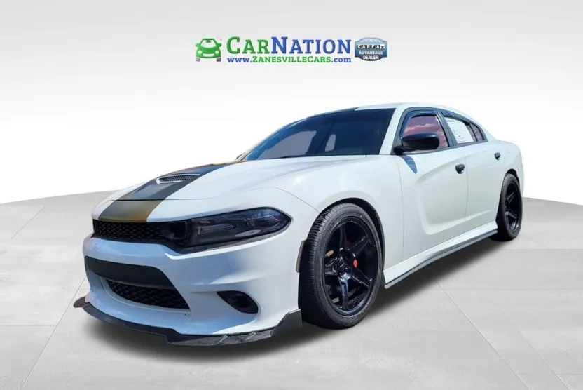 2017 Dodge Charger R/T Scat Pack photo 1