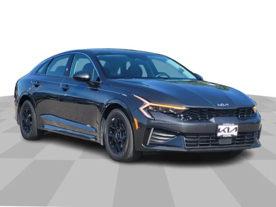 2025 Kia K5 LXS photo 1