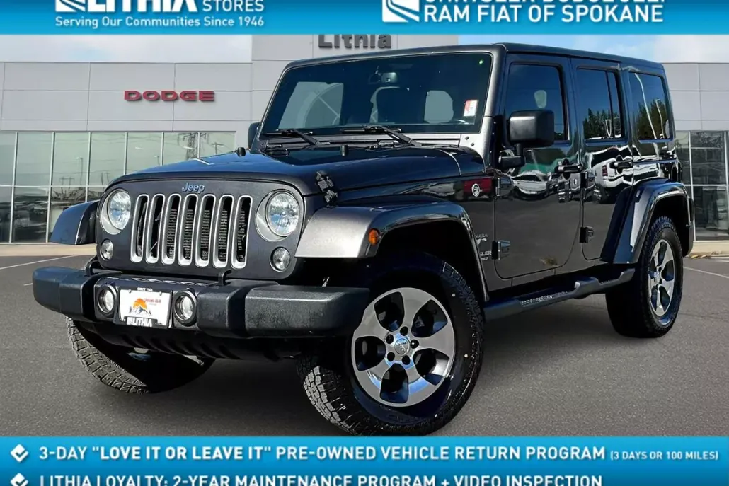 2017 Jeep Wrangler Unlimited Sahara photo 1