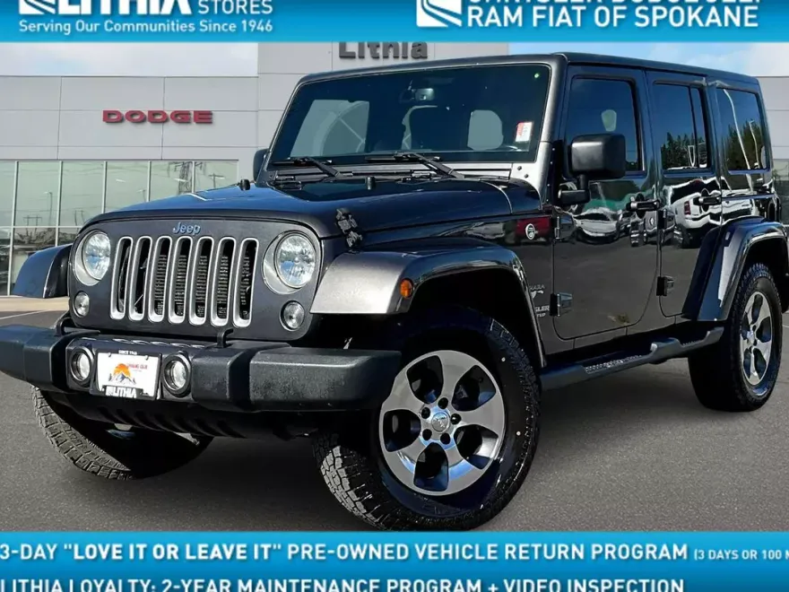 2017 Jeep Wrangler Unlimited Sahara photo 1