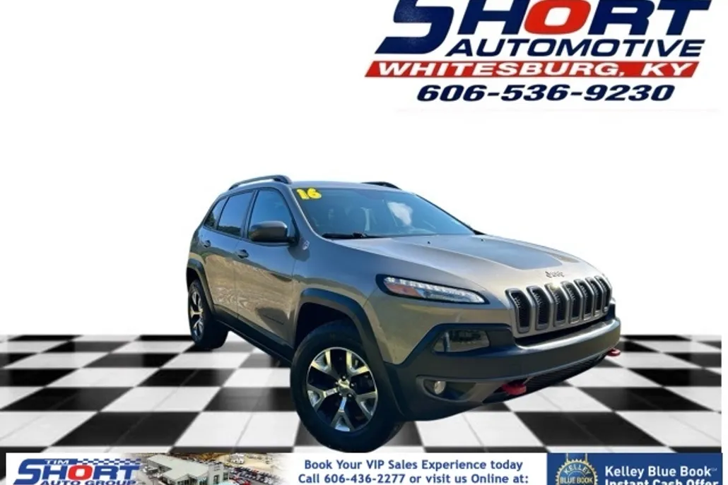 2016 Jeep Cherokee Trailhawk photo 1