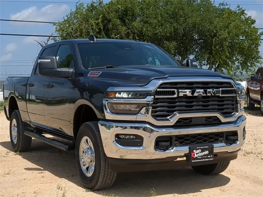 2025 Ram 2500 Tradesman photo 1