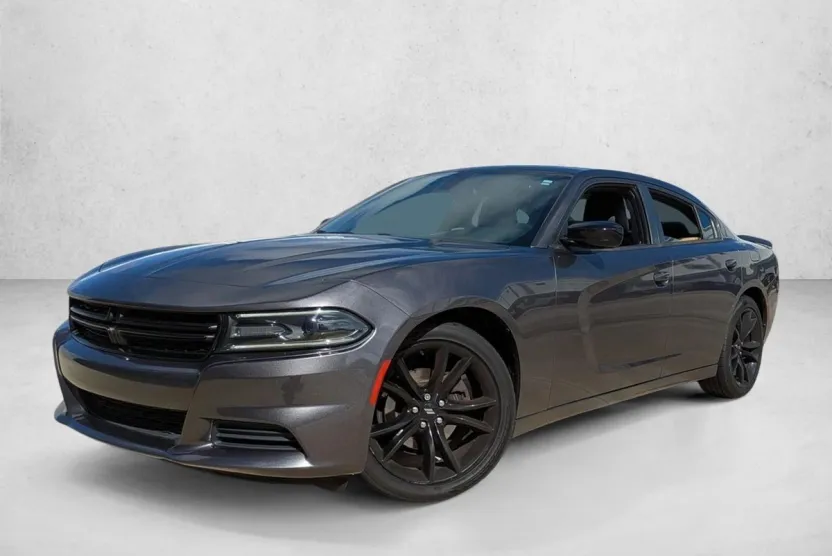 2018 Dodge Charger SXT photo 1