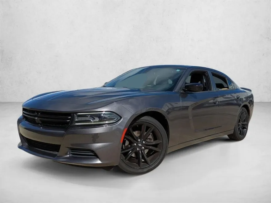 2018 Dodge Charger SXT photo 1