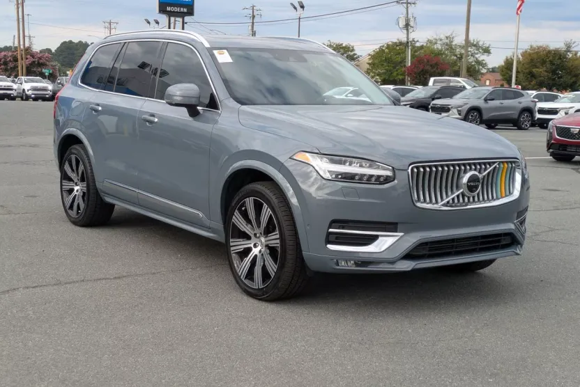 2022 Volvo XC90 Inscription AWD photo 1