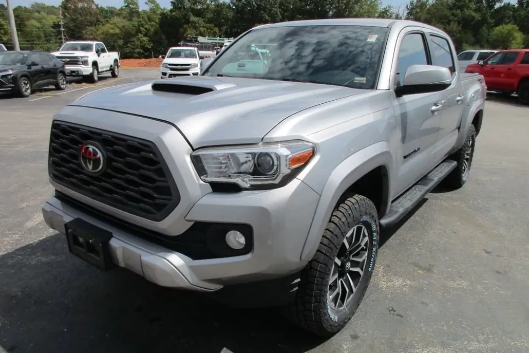 2020 Toyota Tacoma TRD Sport Double Cab photo 1