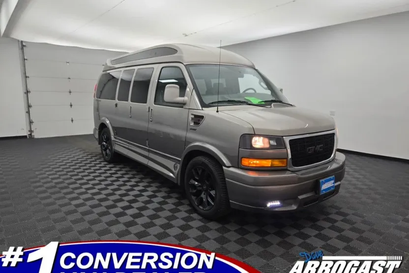 2023 Gmc Savana 2500 Cargo photo 1