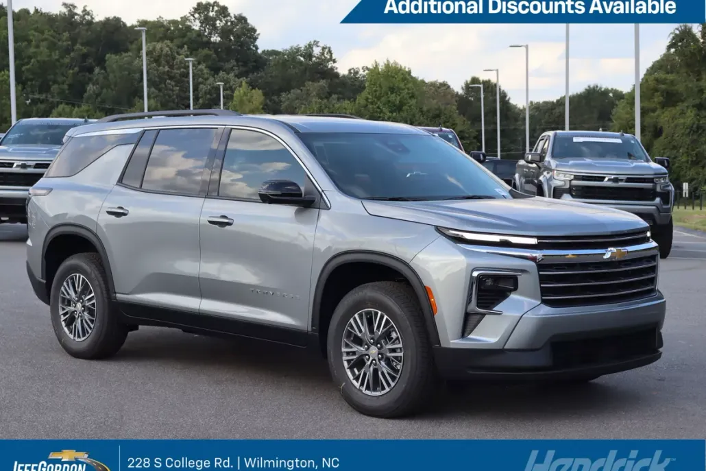 2026 Chevrolet Traverse photo 1