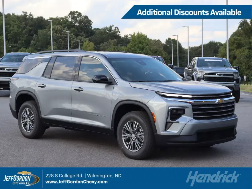 2026 Chevrolet Traverse photo 1